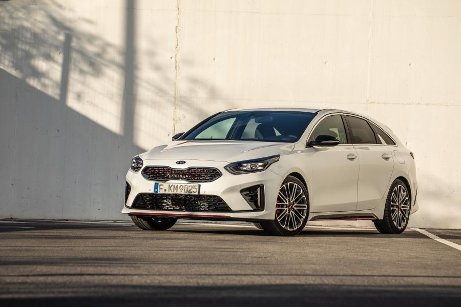  Kia ProCeed GT 2019 года  (WW) (фото 38 из 46)